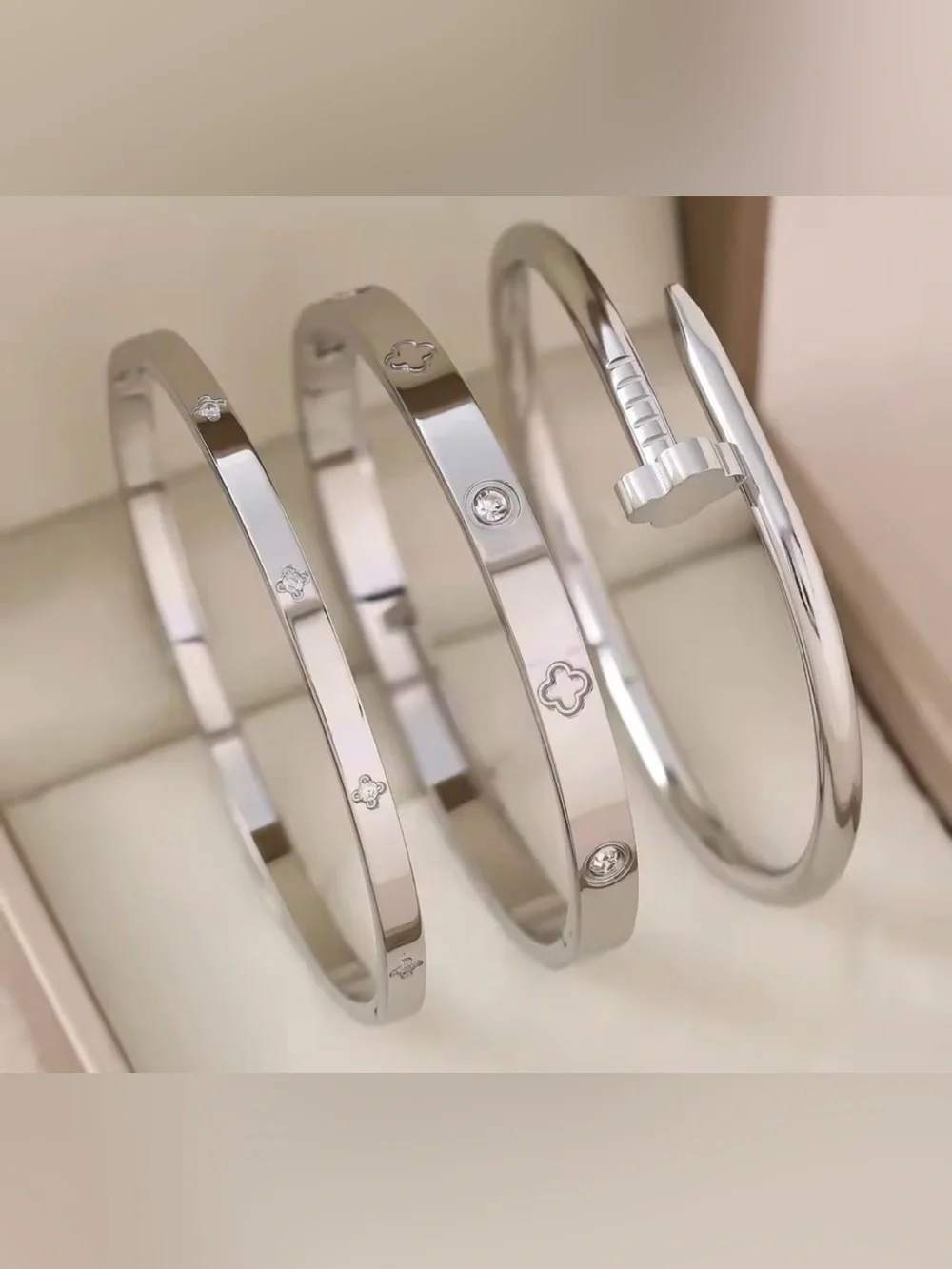 Nail Motif Bangle Bracelet Set of 3 Silver